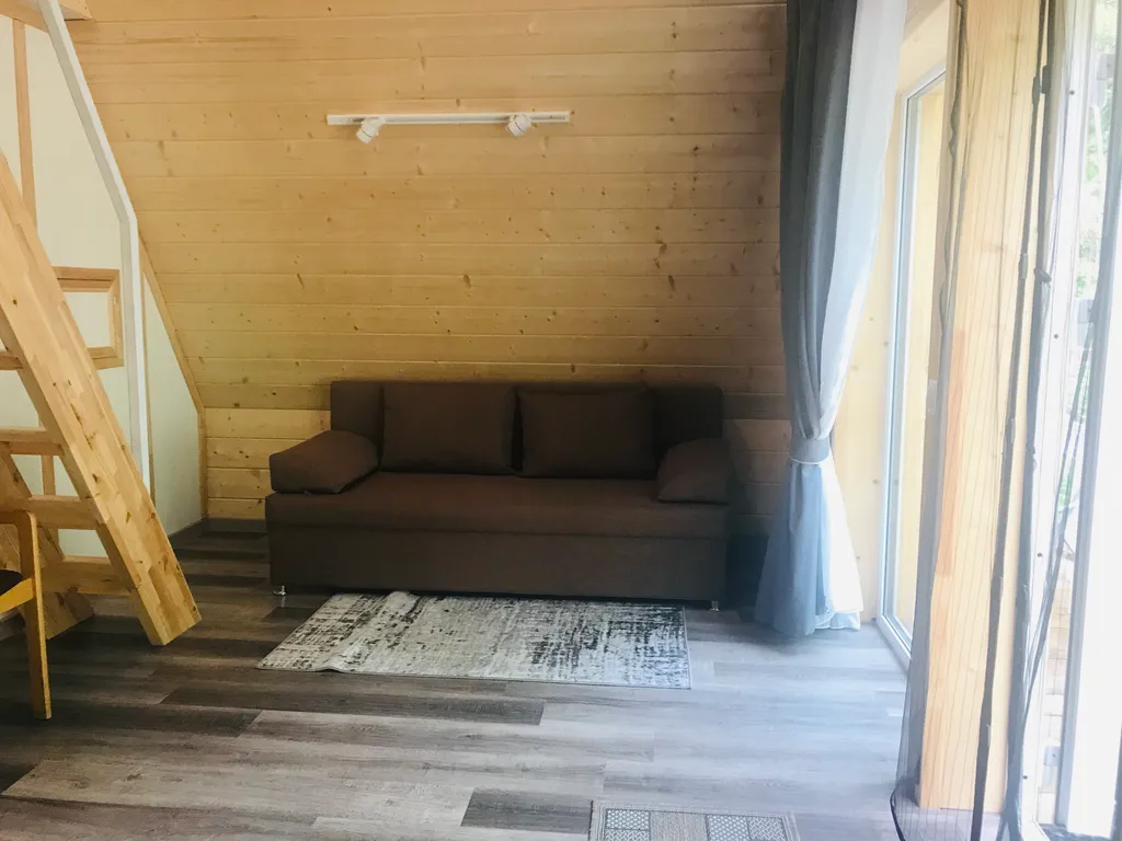 Современный четырехместный А-фрейм