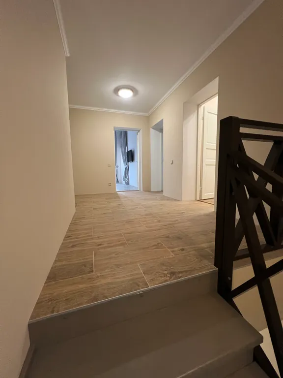 4-комнатный Дом