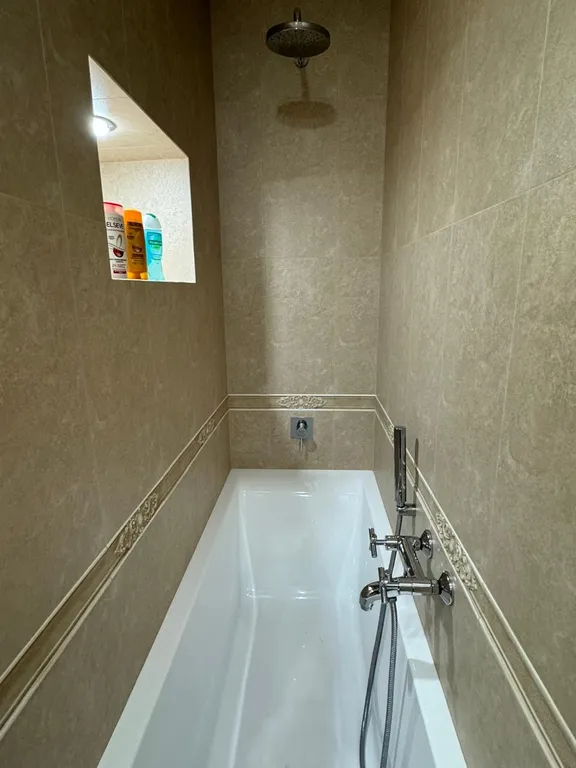 Уютная евродвушка с новым ремонтом на первой береговой линии