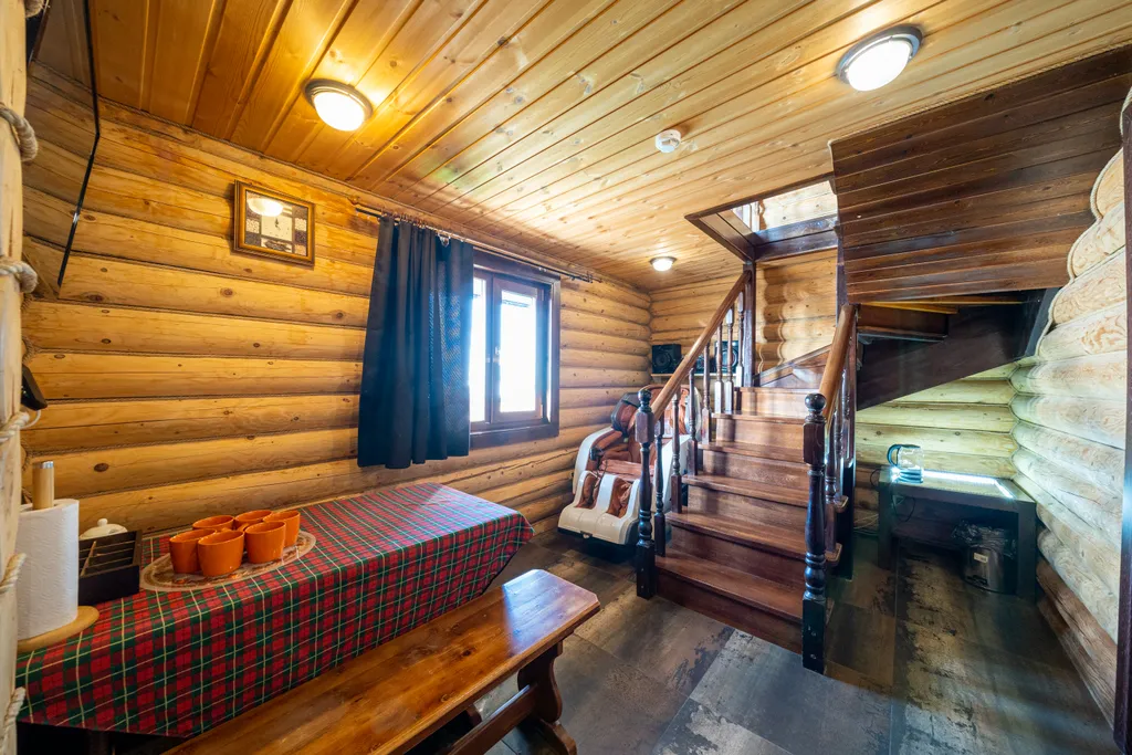 Дом с баней и бассейном на берегу Амура