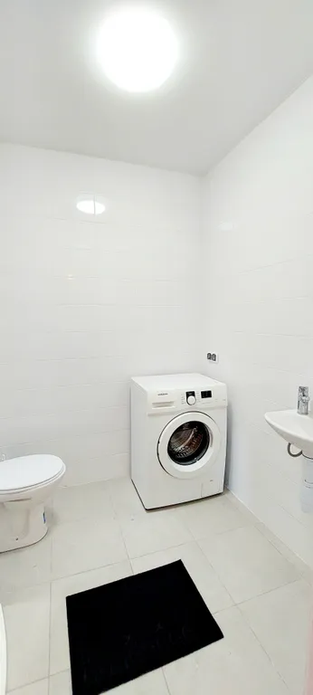 Большая квартира рядом с метро