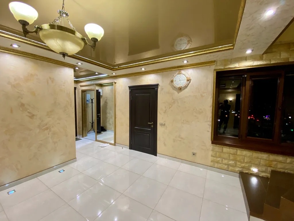 Двухуровневый пентхаус с панорамой на горы