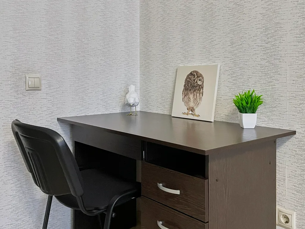 Шикарная 2-комнатная квартира с раздельными комнатами и балконом