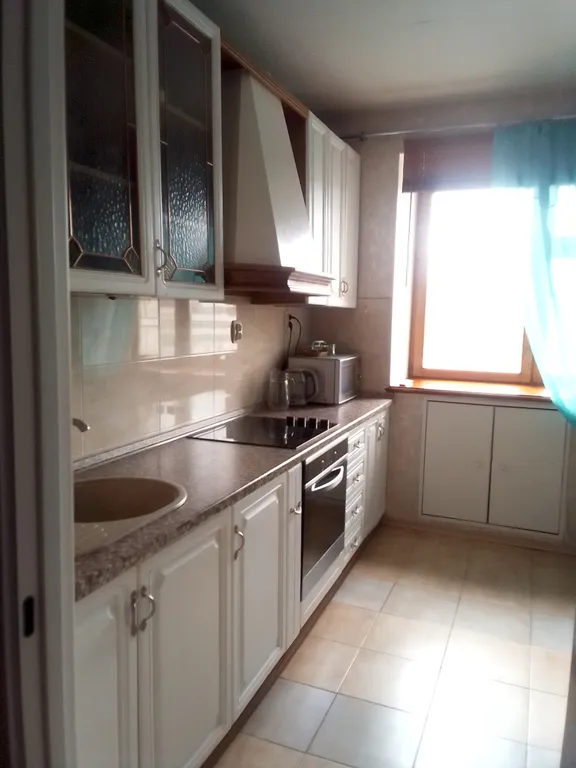 Уютная двушка в хорошем доме возле ЦУМа, рядом с Новогодней Елкой