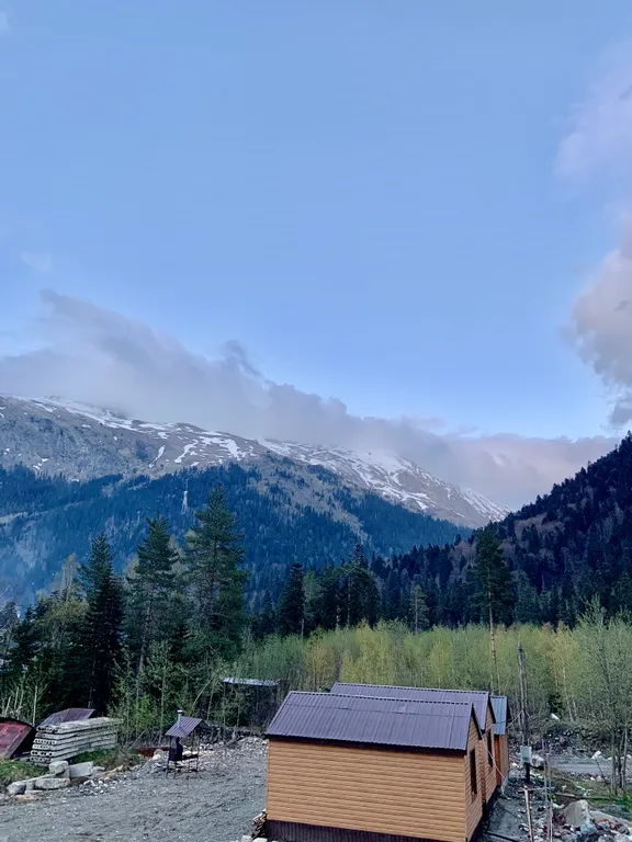 Квартира-студия с видом на горы