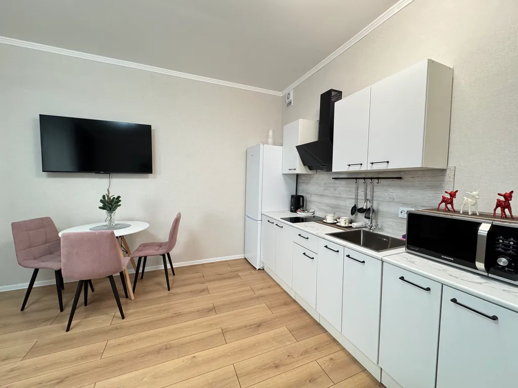 Квартира Квартира с новым ремонтом — Янино-1