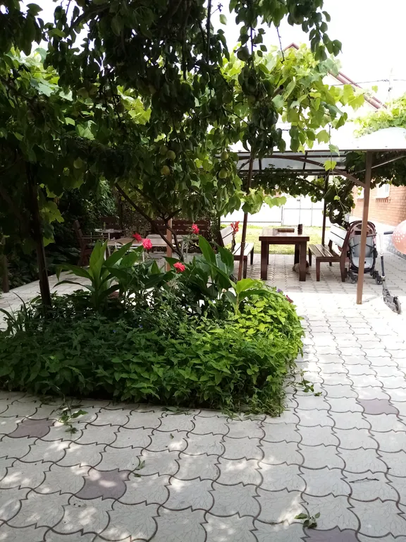 Коттедж Уютный домик — аренда посуточно в Голубицкая