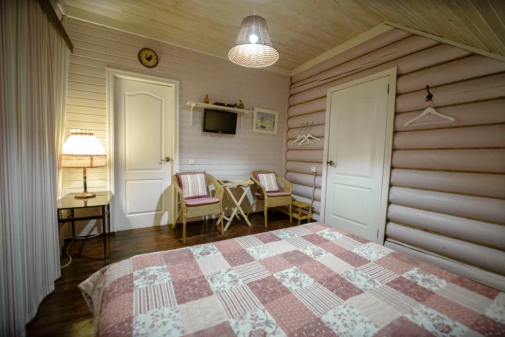 Дом-дача с тремя спальнями Петель