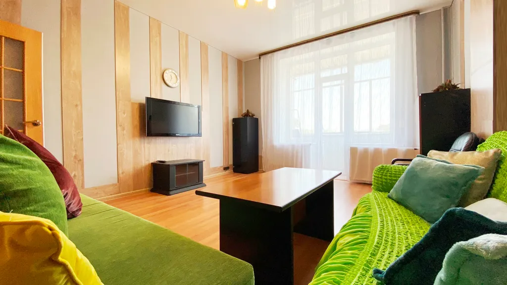 Просторная трехкомнатная квартира в центре