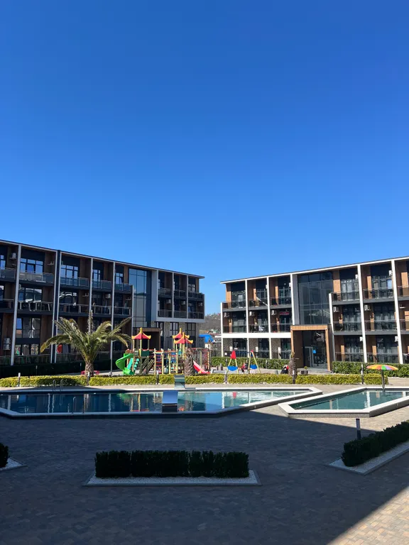 Уютная студия с бассейном