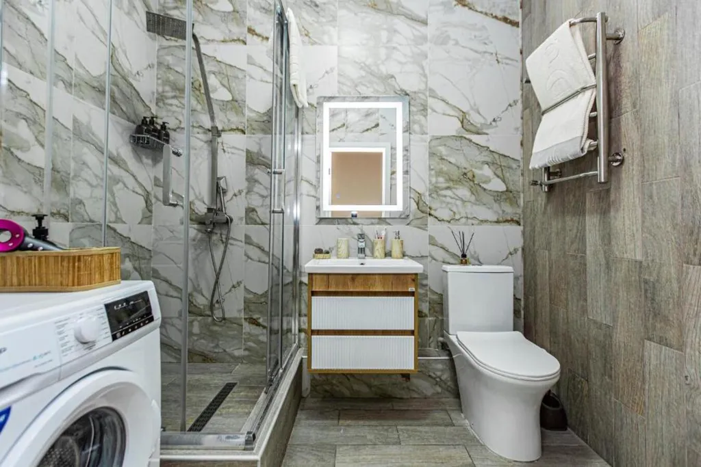 3-ком квартира Bayhouse около ТРЦ MEGA Alma-Ata для 6-х гостей