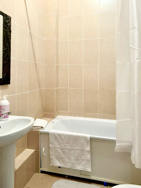 Уютная квартира около Expo и Mega Silkway