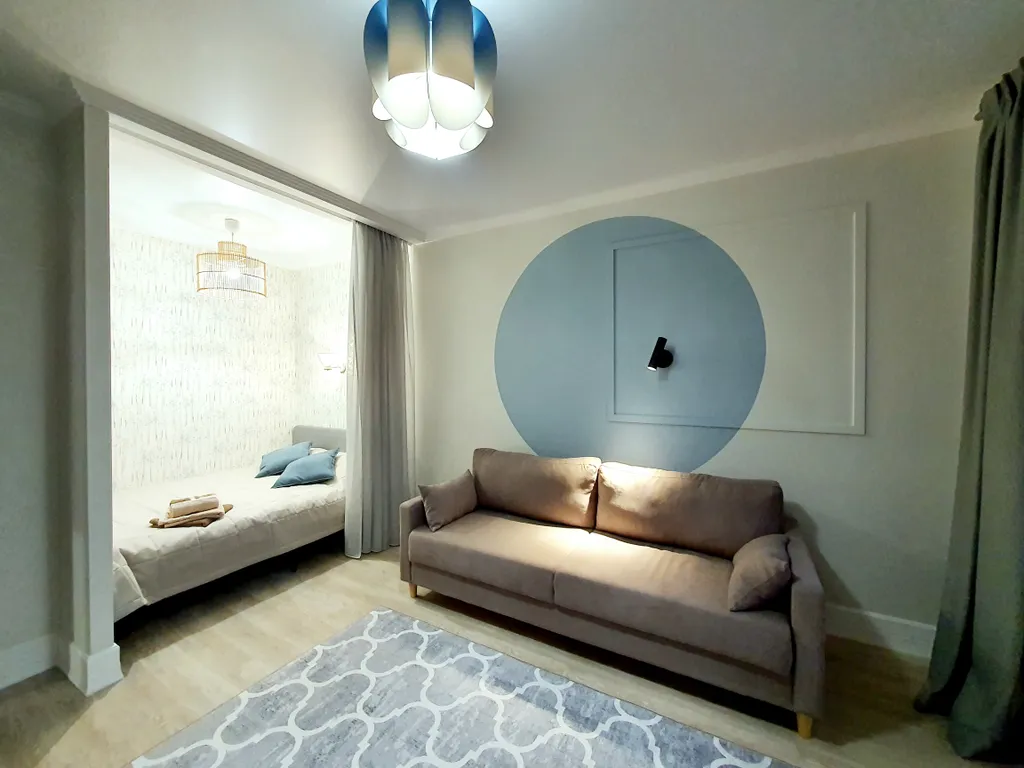 Стильная квартира с хорошим ремонтом в 5-ти минутах от пляжа