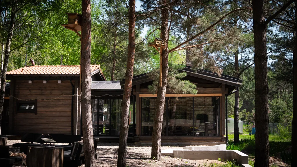 Коттедж Уникальный домик с баней в лесу и тишине — аренда посуточно в Гродно