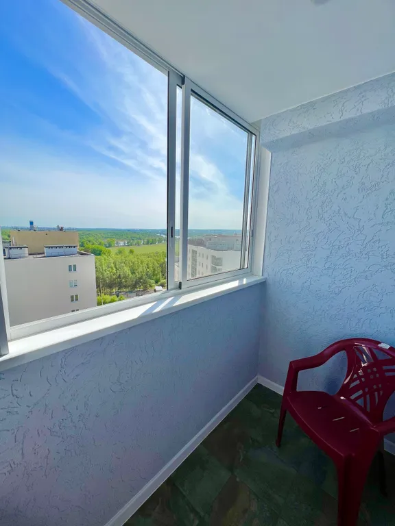 Уютная студия с видом на Белую