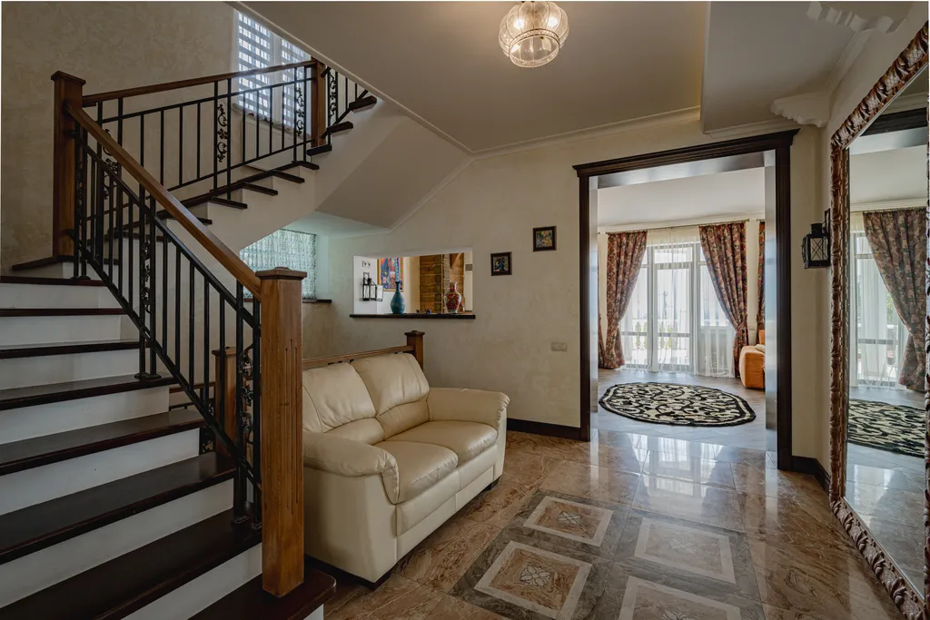 Красивый дом Азазель с сауной и с видом на море и горы