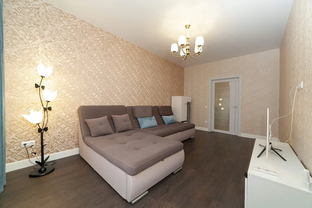 Квартира Уютная двухкомнатная квартира — Мирное