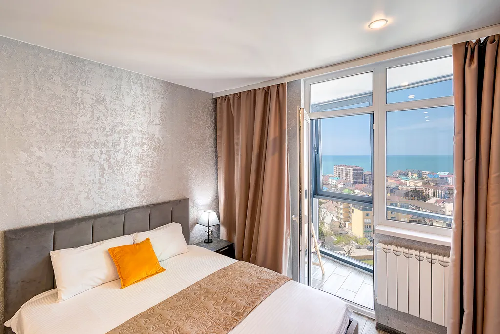 Квартира Квартира Уютная с панорамой на море,балконом, ванной,бассейном на территории ЖК — Адлер