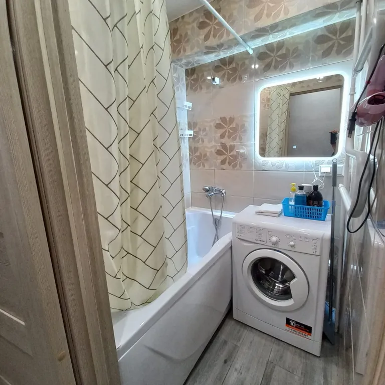 Центр рядом и у метро, бесплатная парковка
