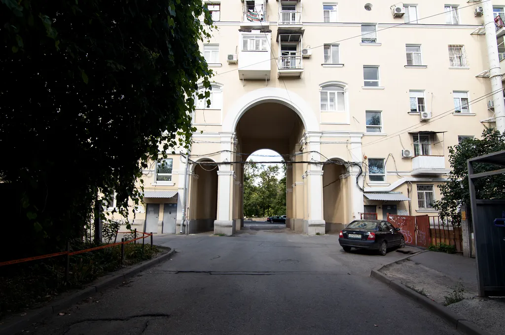 "Алиса в стране чудес", 2-х комн. квартира в центре города