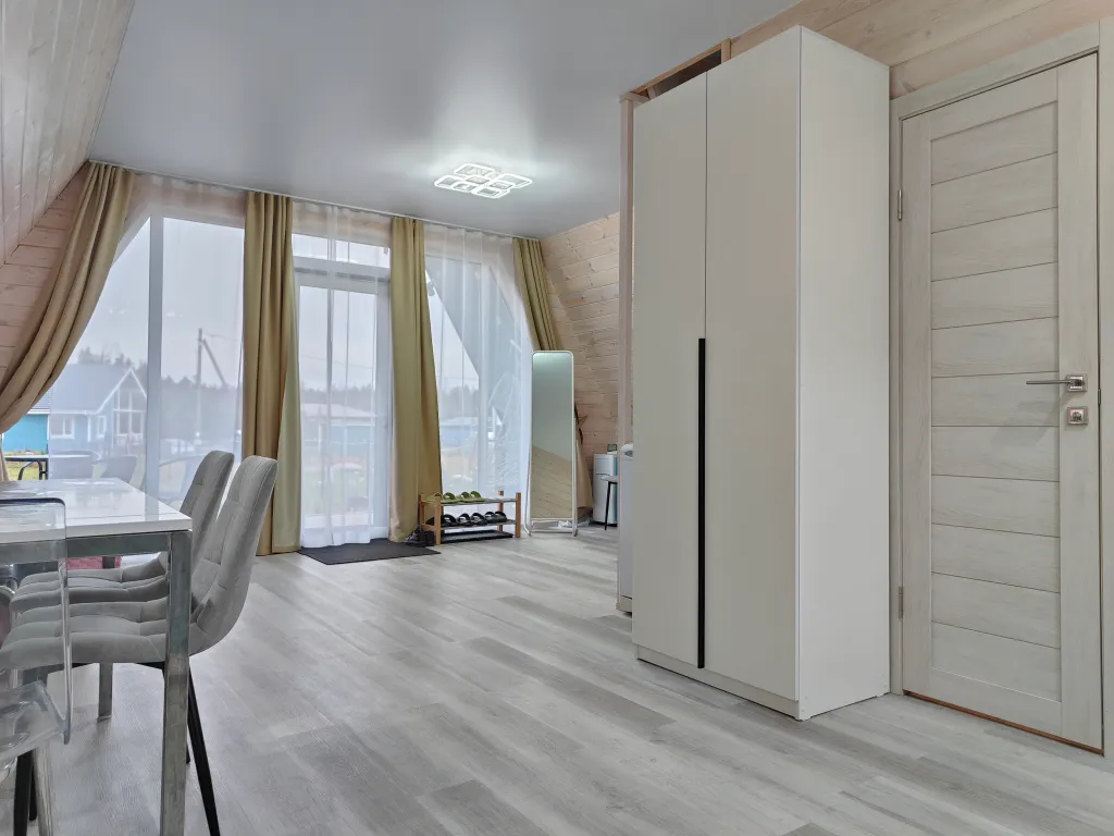 Коттедж Уютный новый Трехкомнатный дом у озера — Ларионово