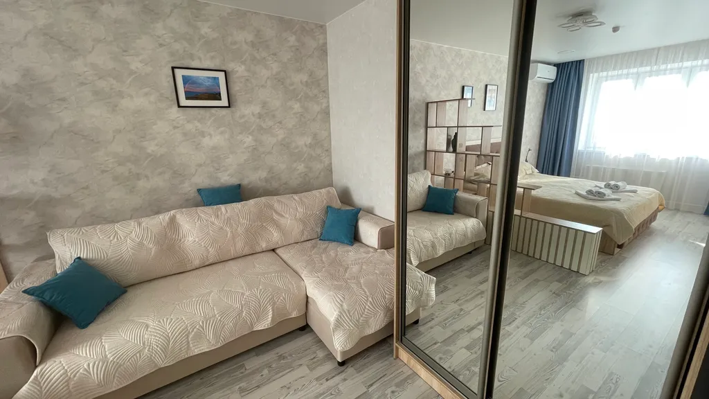 Апартаменты у моря бизнес-класса с видом на море и авторским ремонтом