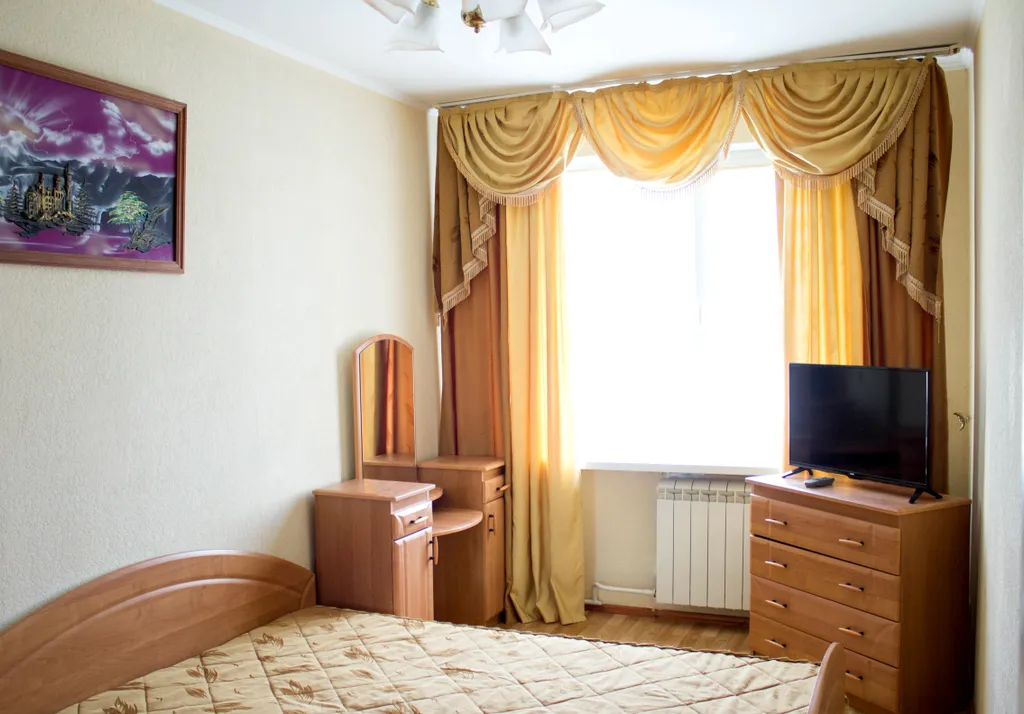 Отличная квартира в парковой зоне — аренда посуточно в Алушта