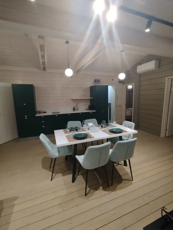 Коттедж Скандинавский дом Гарнет Холидэй — аренда посуточно в Петрово