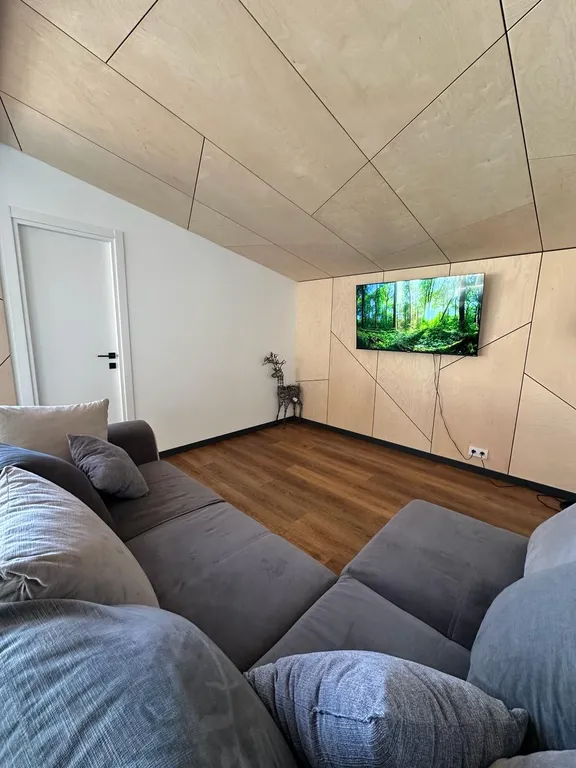 Коттедж Дом с террасой на берегу реки — Логиново