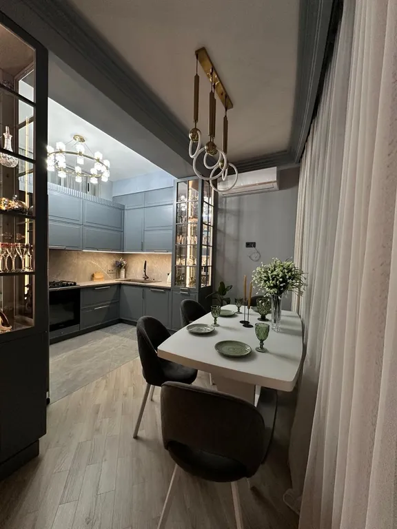 Дизайнерская квартира у берега моря