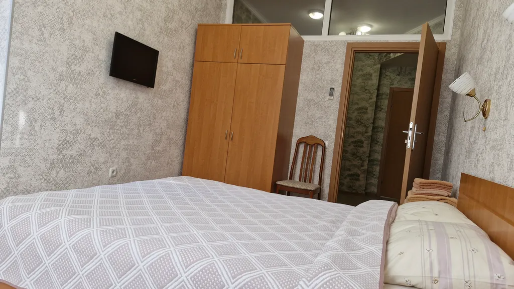 Просторная 2-комнатная квартира с двумя балконами