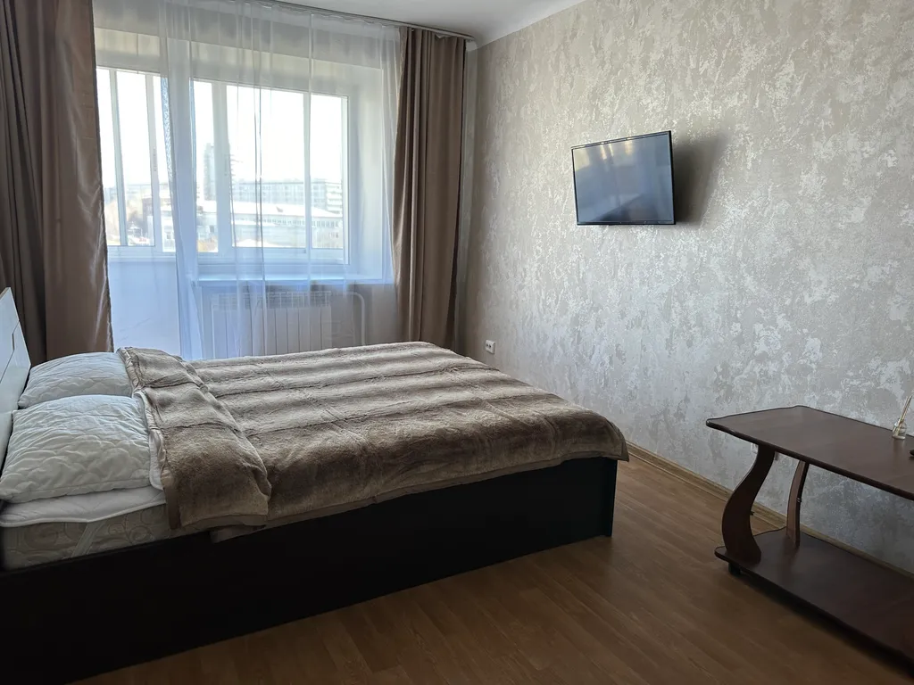 Квартира Двухкомнатная квартира в центре — Красноярск