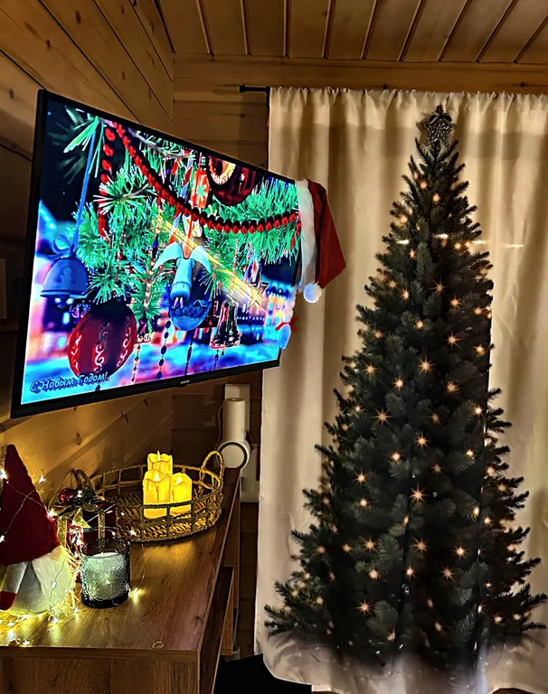 Уютный домик Karhumökki в окружении соснового леса и озер, у Игоры