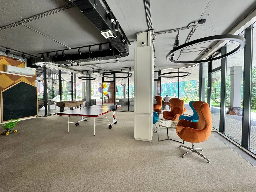 2-комнатная в жк 4you, рядом с тц Mega