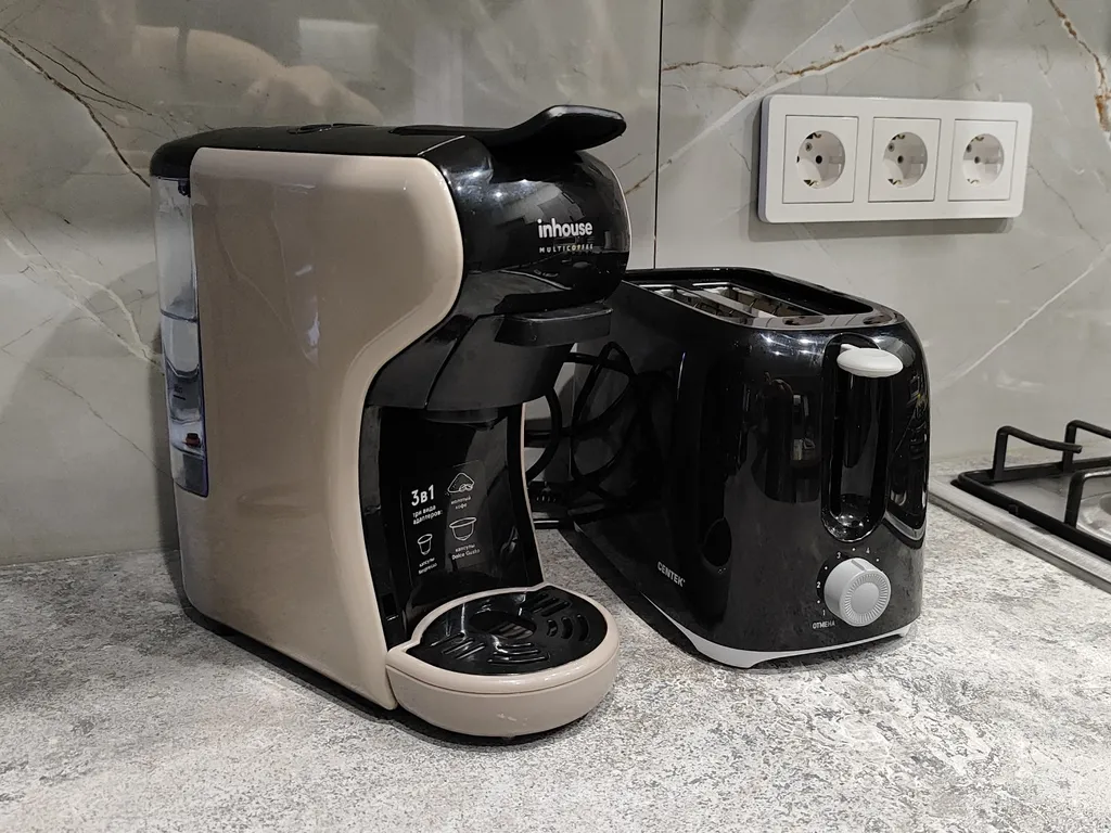 Коттедж Загородный дом с бассейном Family home — Лабинск