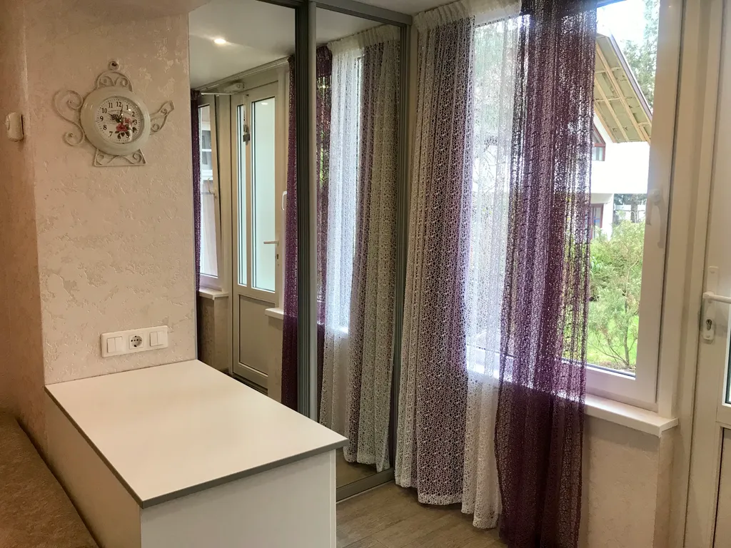 Дом с бассейном на море