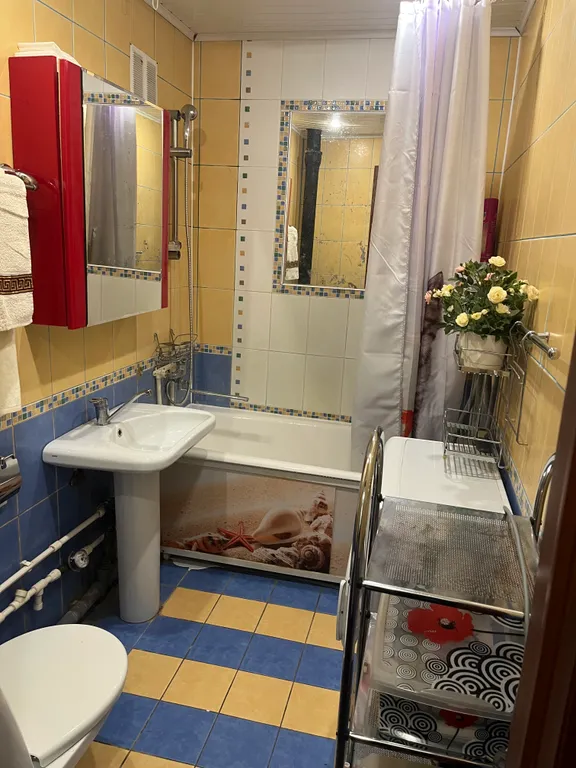 Уютная квартира-студия на втором этаже при въезде в город