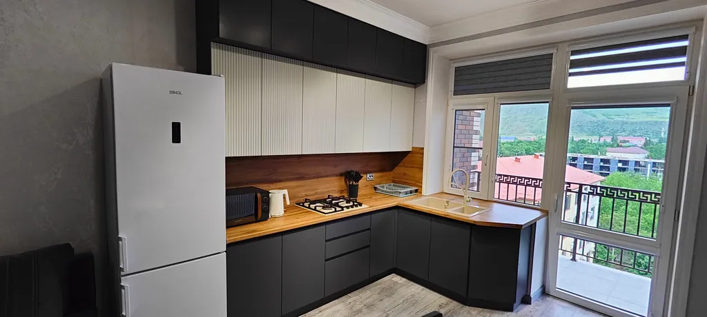 Уютная, новая  квартира в центре города с видом на гору Пушкинтау