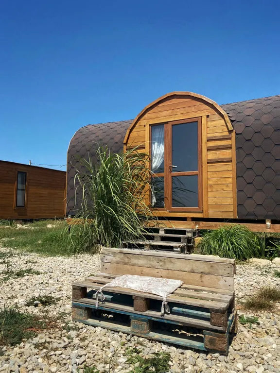 Коттедж Апартаменты под маяком на берегу мыса Тарханкут — аренда посуточно в Оленевка