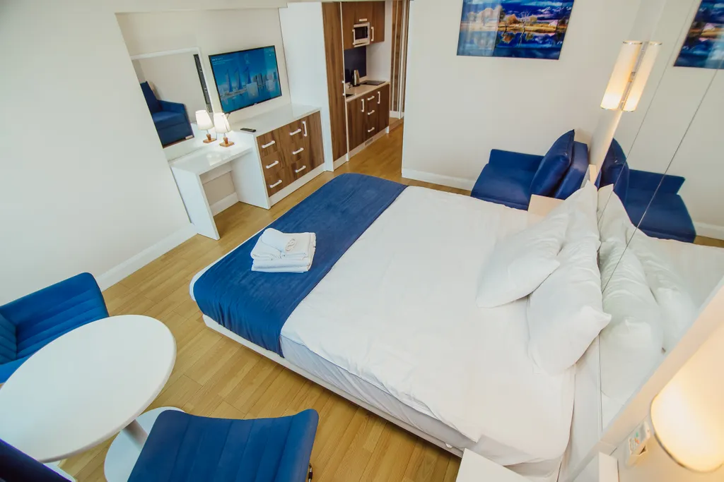 Апартаменты с видом на море, на первой линии