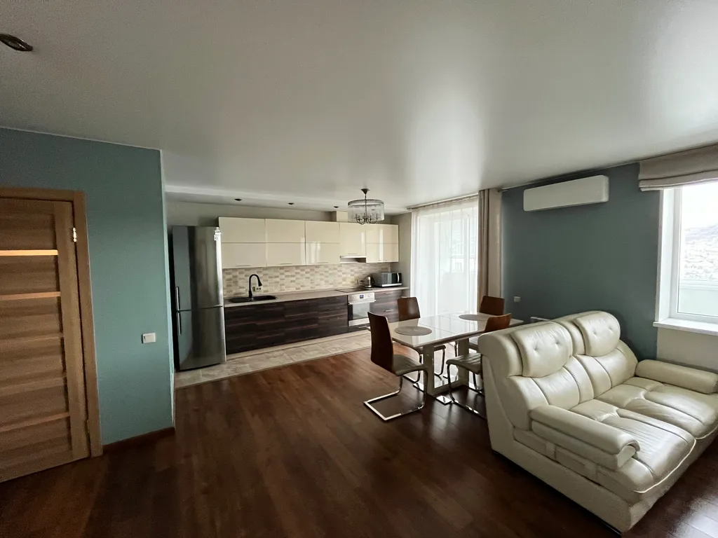 Шикарная трёшка