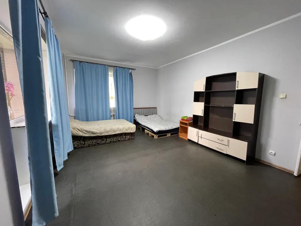 6-комнатный Дом