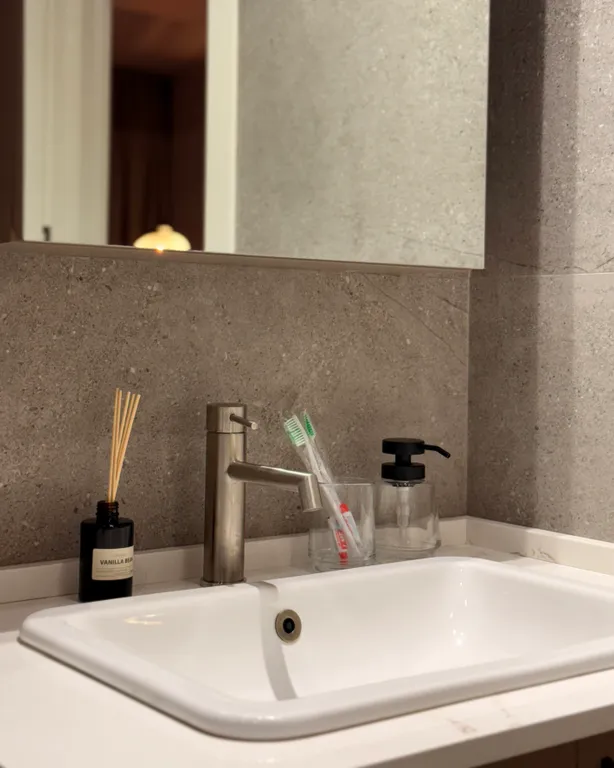 Persimmon, europe square - historic city center