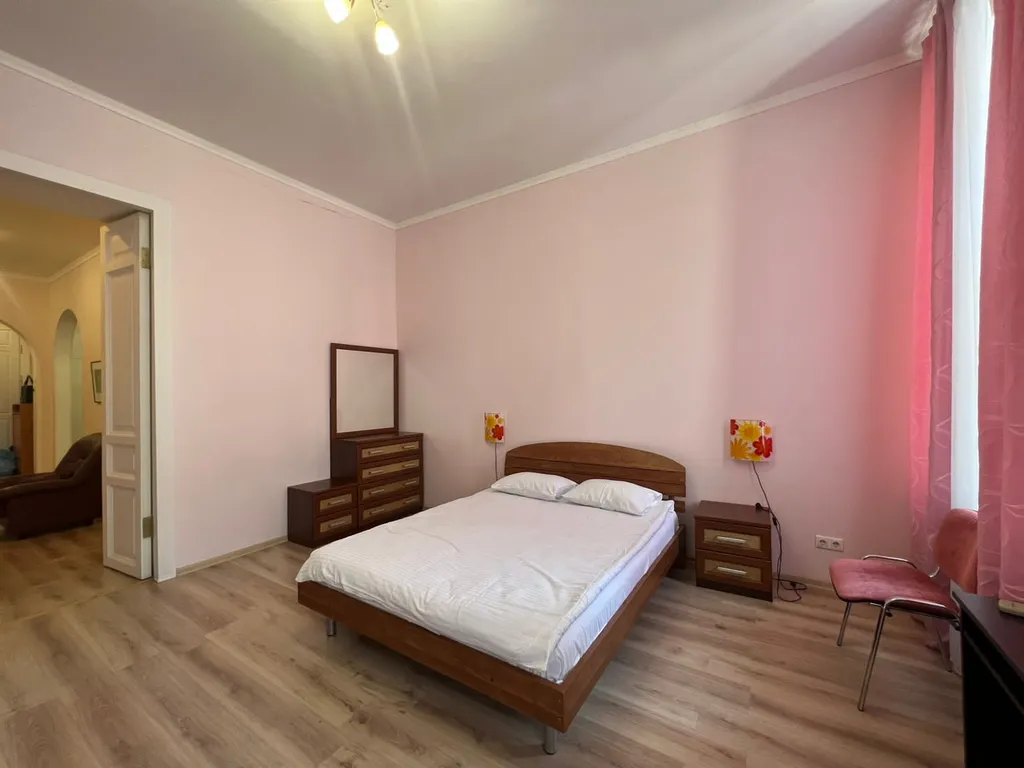 Квартира 4-комнатная Квартира — Санкт-Петербург