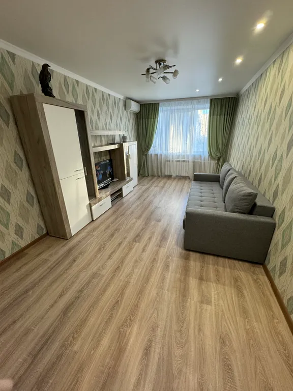 Комфортная квартира в районе где есть все — аренда посуточно в Оренбург