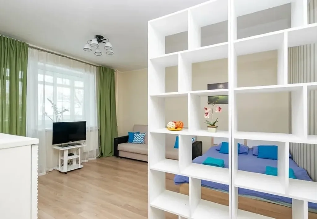 Уютная квартира рядом с ТРК Семья