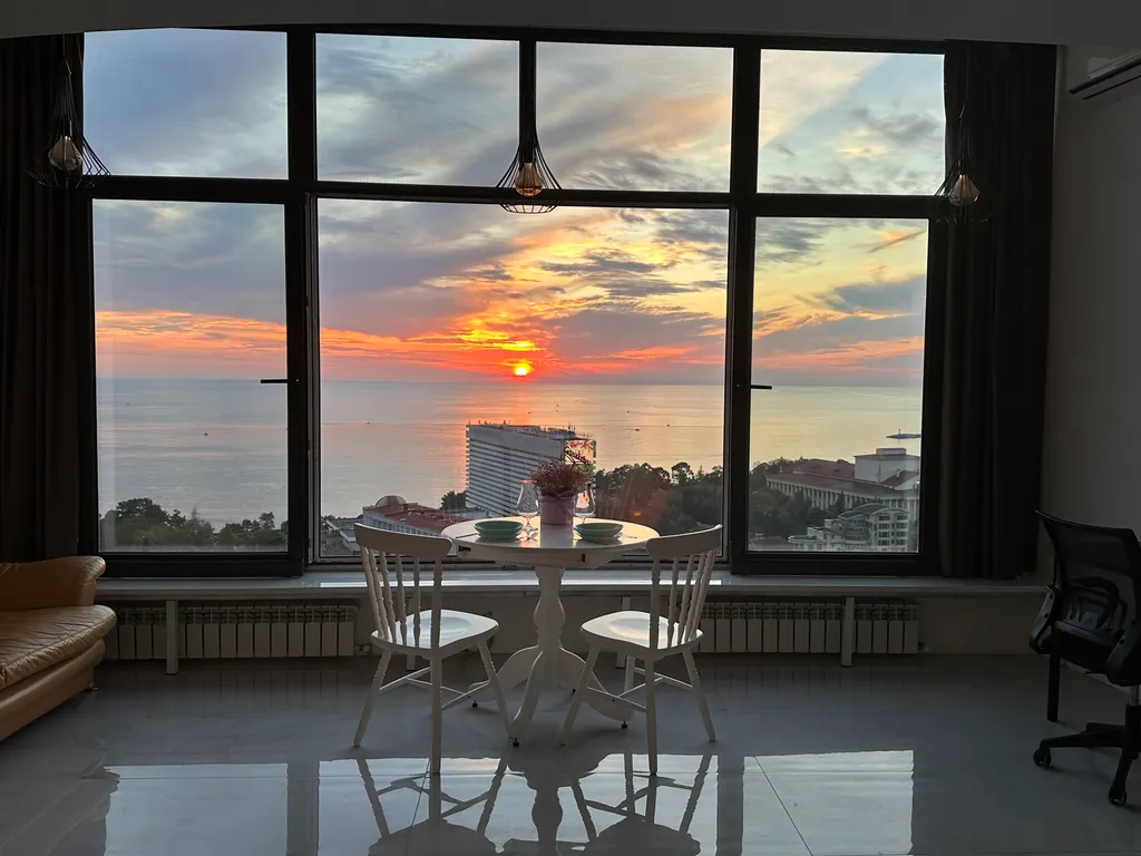 Квартира у моря, где хочется жить вид на море и закаты с 21 этажа