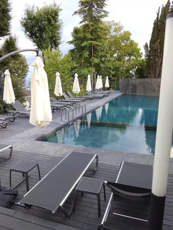 Апартаменты с бассейном