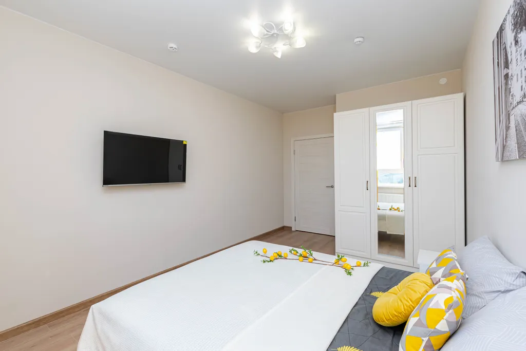 Шикарная квартира у Столицы с панорамным видом