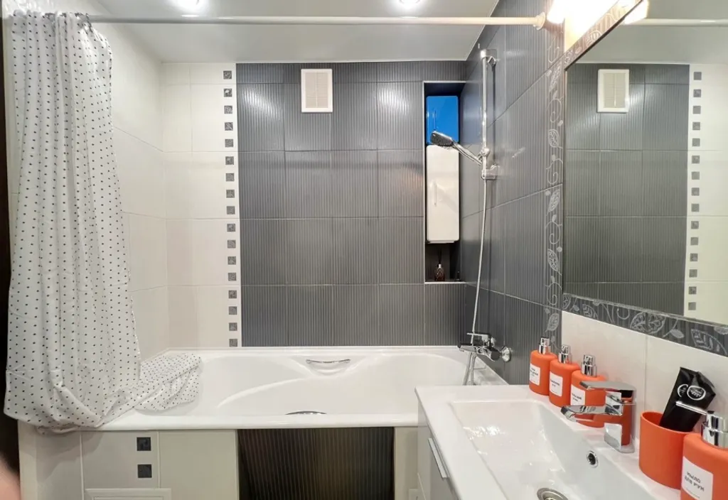 Квартира Квартира у метро Premium class — Екатеринбург